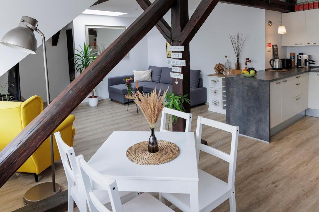 Vip Apartment In Old Town With Free Parking Братислава Экстерьер фото