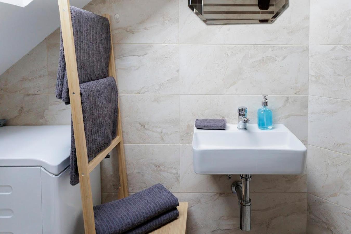 Vip Apartment In Old Town With Free Parking Братислава Экстерьер фото