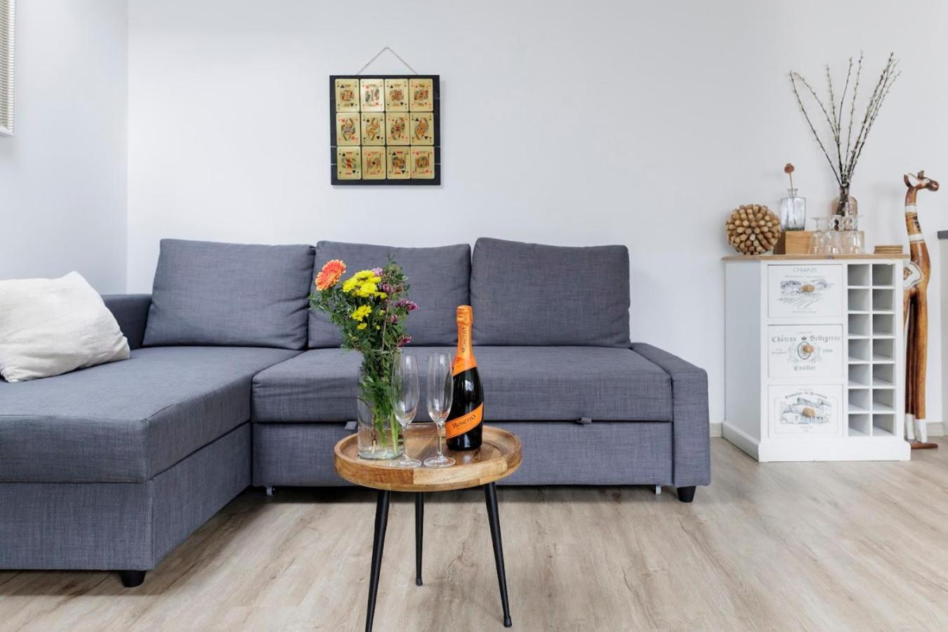 Vip Apartment In Old Town With Free Parking Братислава Экстерьер фото