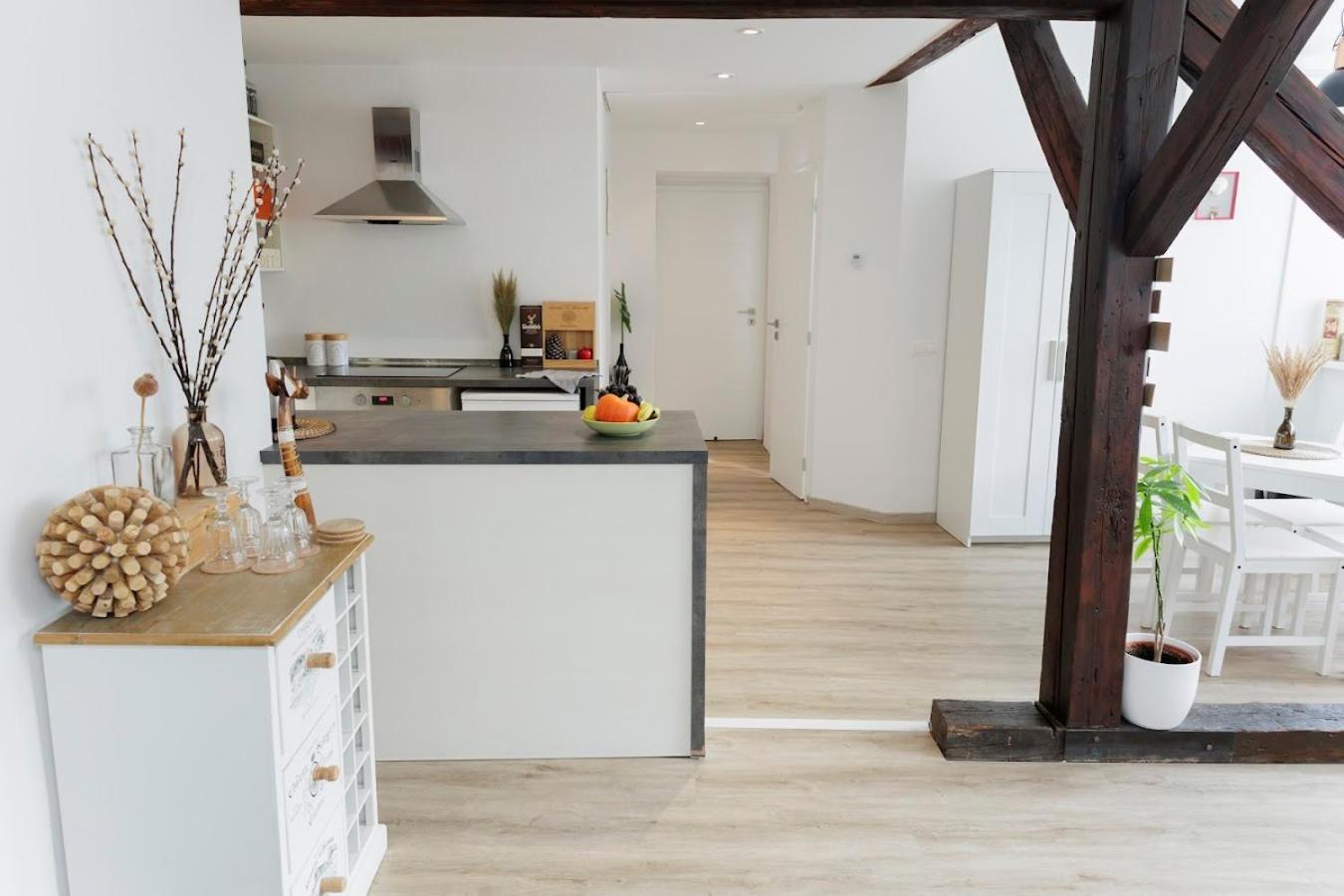 Vip Apartment In Old Town With Free Parking Братислава Экстерьер фото