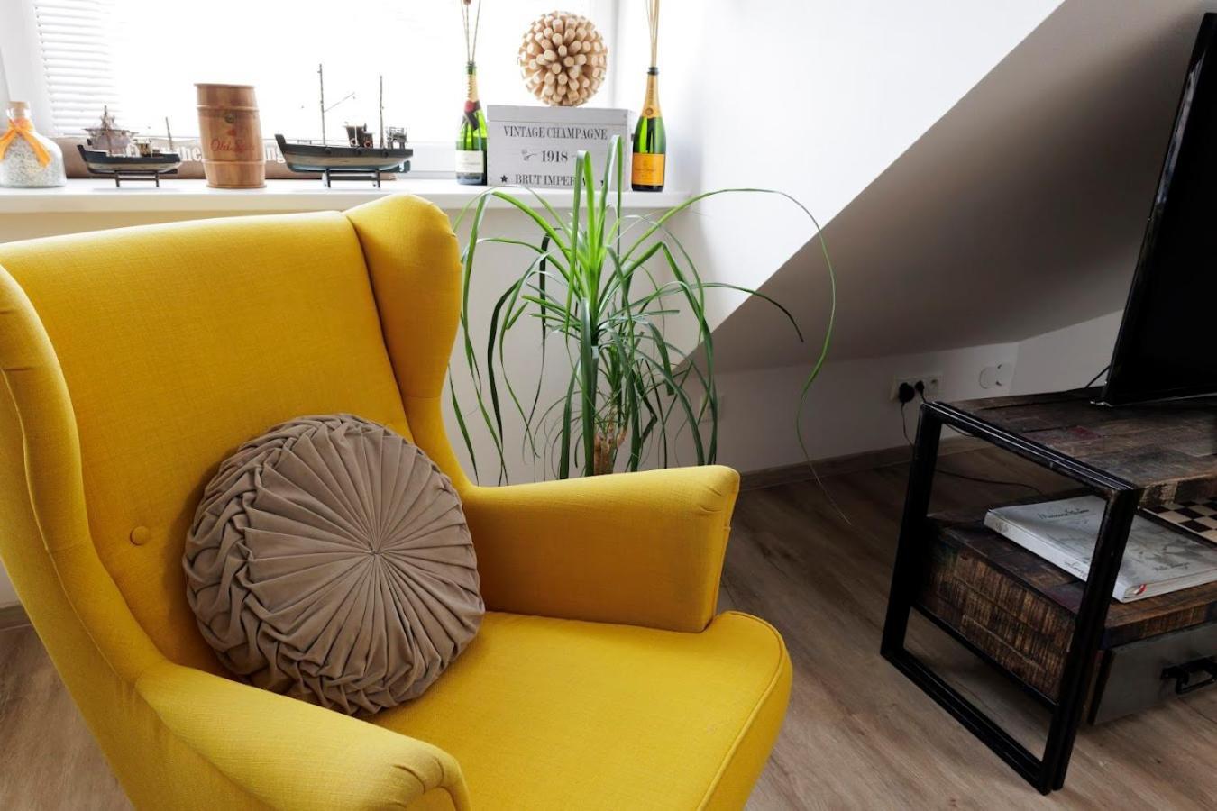 Vip Apartment In Old Town With Free Parking Братислава Экстерьер фото