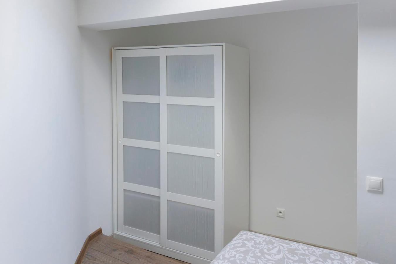Vip Apartment In Old Town With Free Parking Братислава Экстерьер фото
